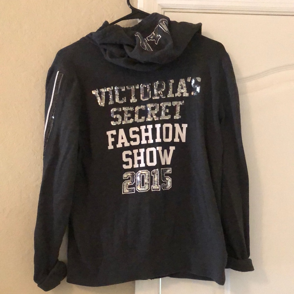 Gray VS fashion show jacket